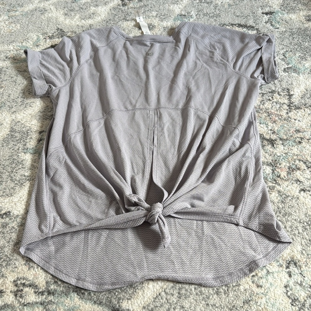 Lululemon Tie Back Tee - Picture 8 of 9